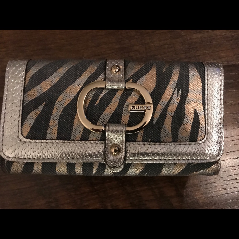 Guess Wallet